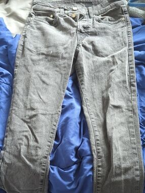 GAP Straight Leg Jeans in Dark Gray